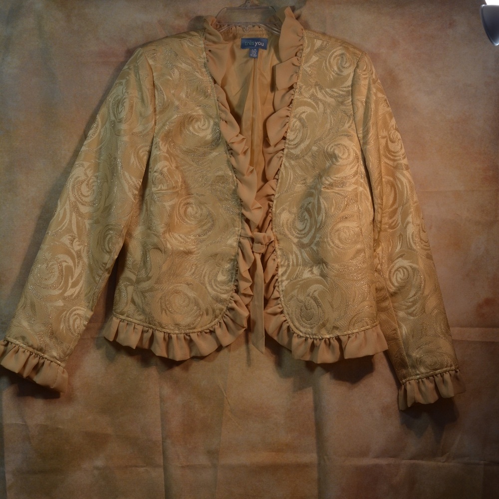 Ruffled Jacket SZ L Tres You